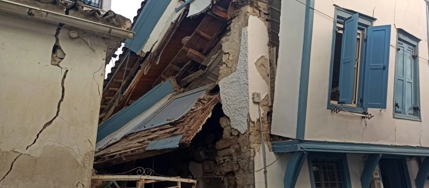 Δεν κοιμήθηκαν στην Σάμο - Δεκάδες οι μετασεισμοί - Θρήνος με 2 νεκρά παιδιά